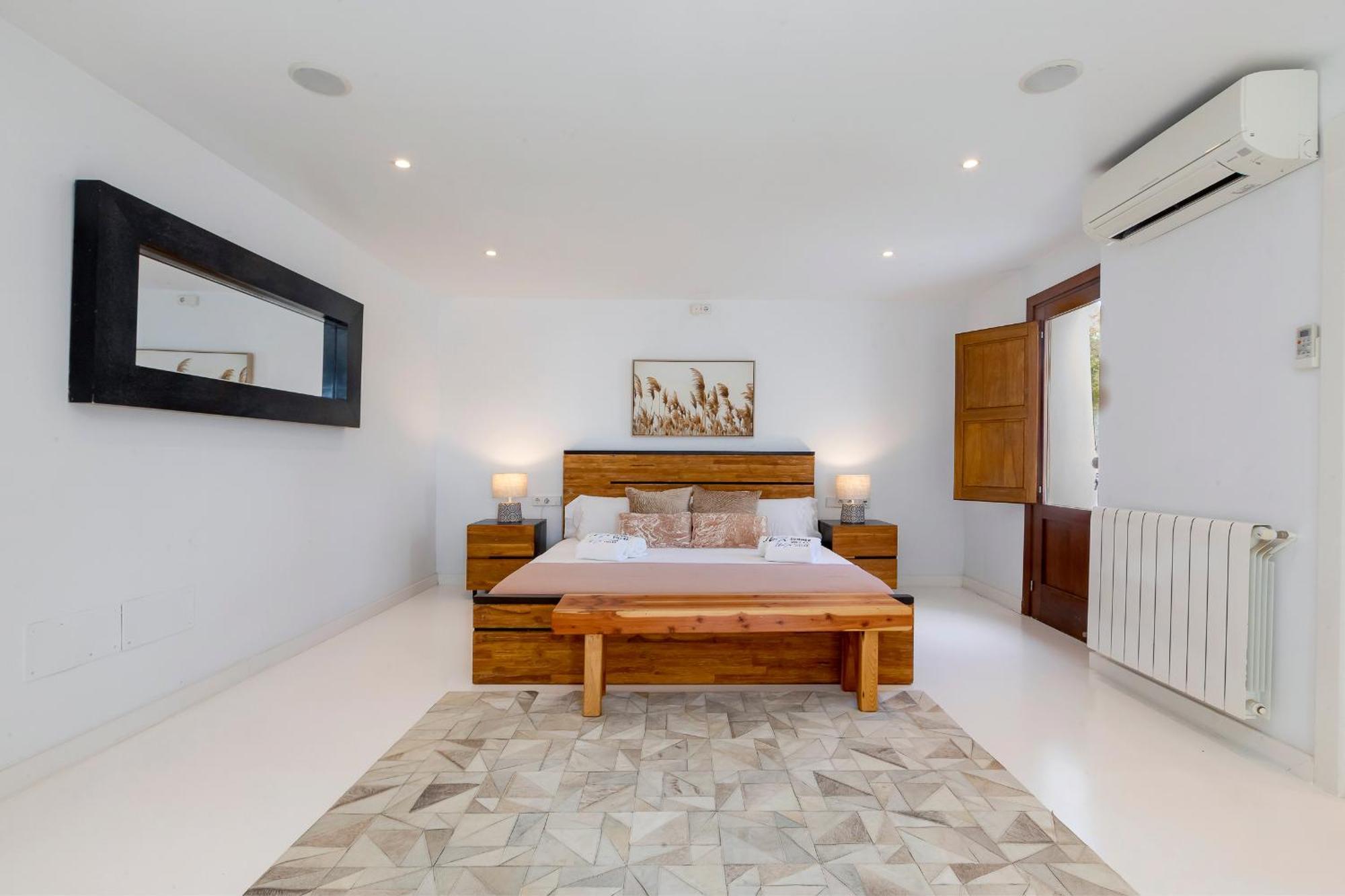 Villa Near Ibiza Town Sleeps 11 To 13 Guests Can Furnet Bagian luar foto