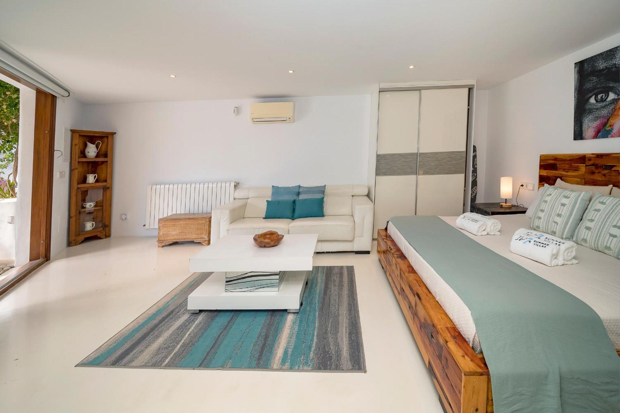 Villa Near Ibiza Town Sleeps 11 To 13 Guests Can Furnet Bagian luar foto