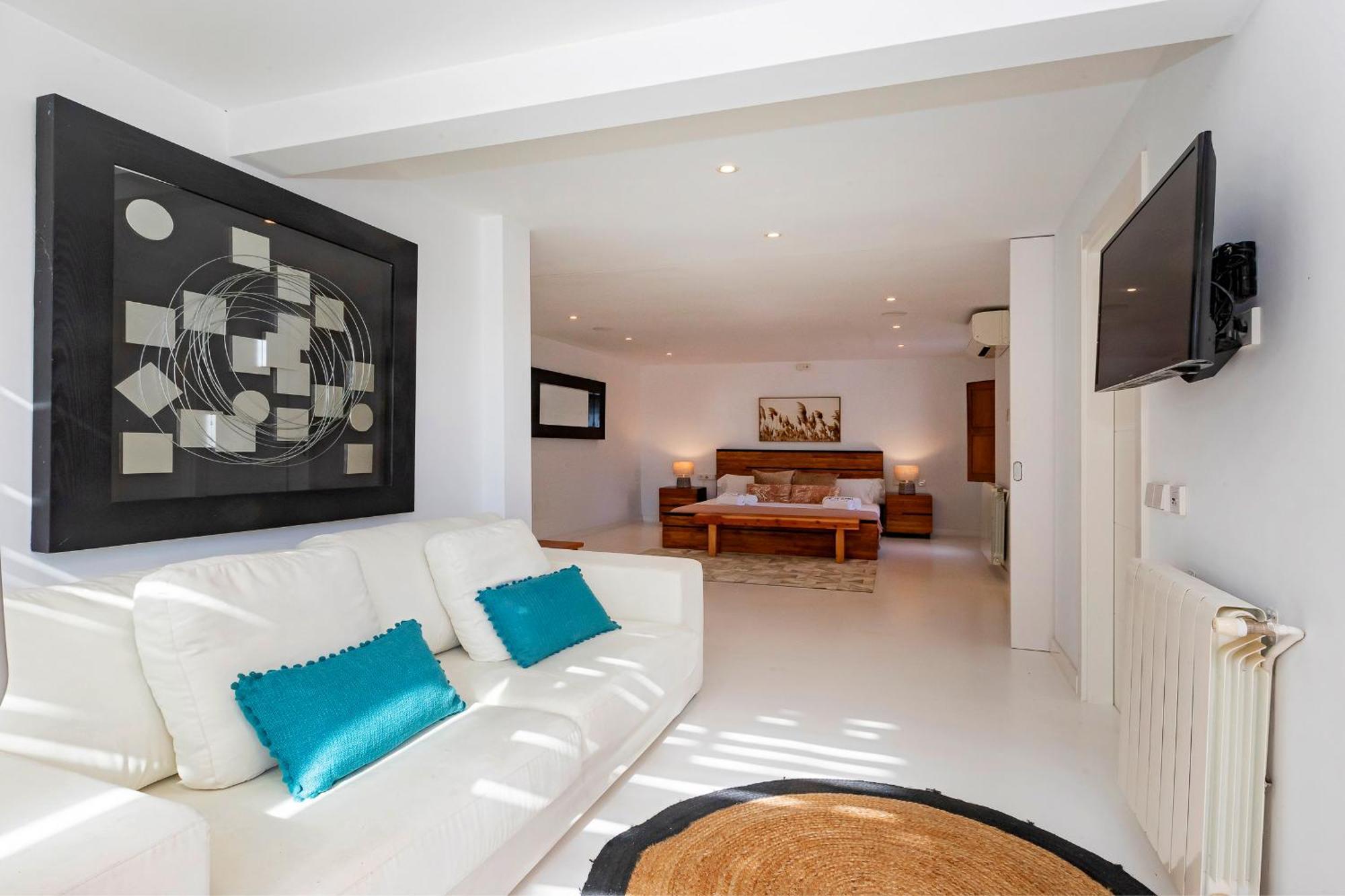 Villa Near Ibiza Town Sleeps 11 To 13 Guests Can Furnet Bagian luar foto
