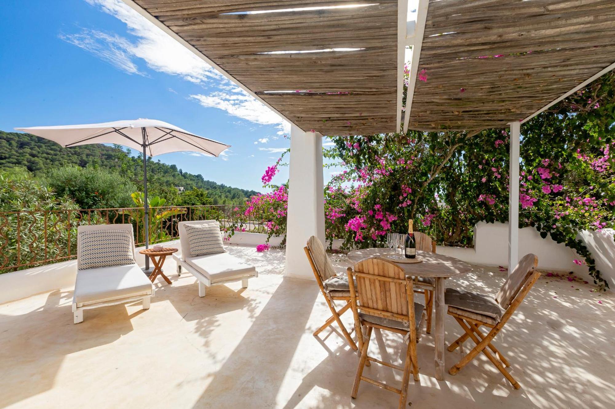 Villa Near Ibiza Town Sleeps 11 To 13 Guests Can Furnet Bagian luar foto