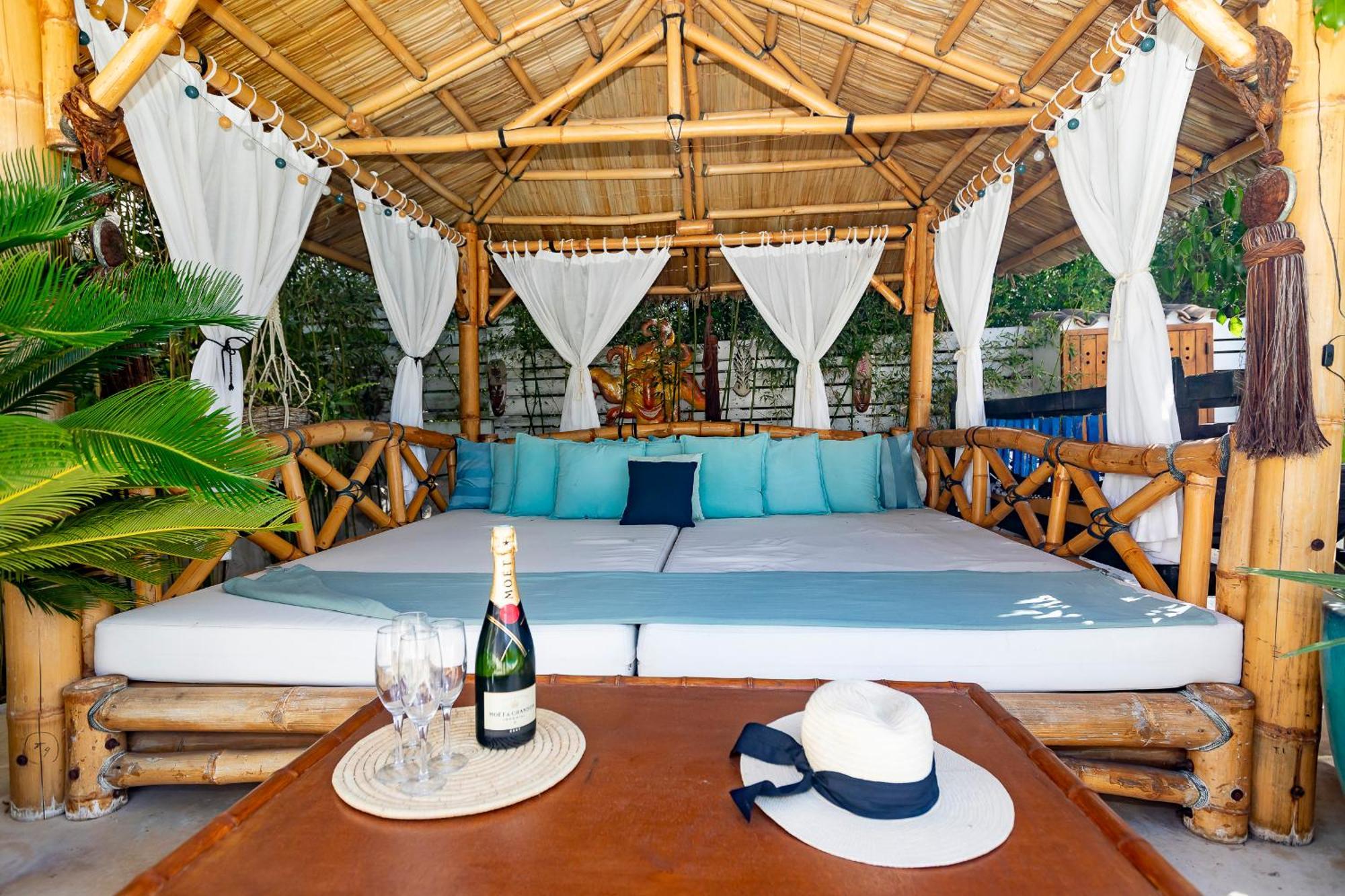 Villa Near Ibiza Town Sleeps 11 To 13 Guests Can Furnet Bagian luar foto