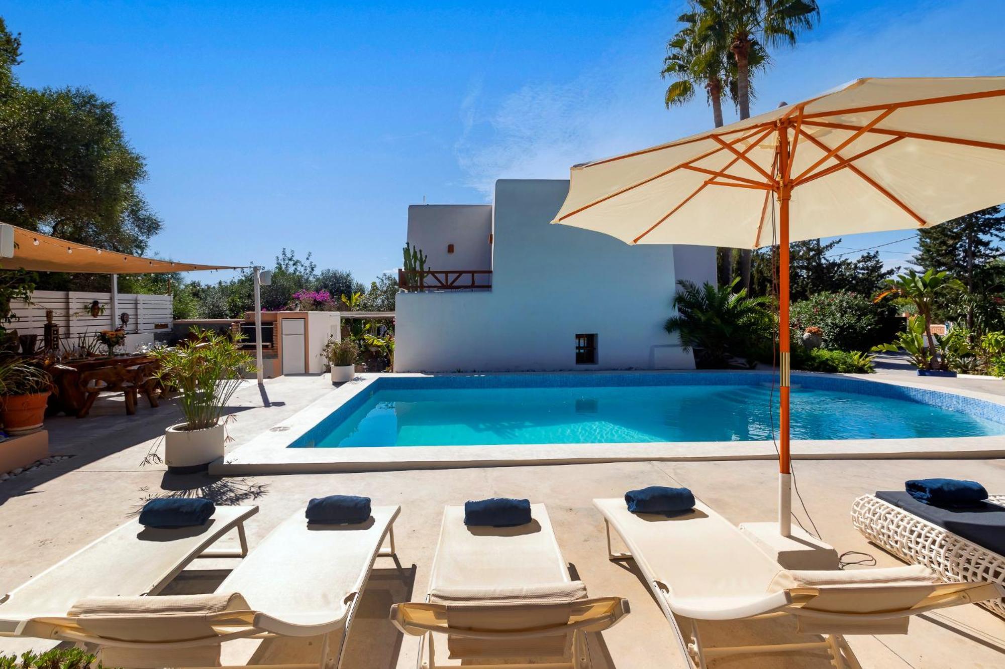 Villa Near Ibiza Town Sleeps 11 To 13 Guests Can Furnet Bagian luar foto